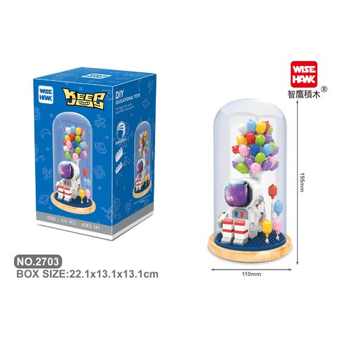 Wise Hawk Astronaut - 2703 Astronaut Spaceman Balloon